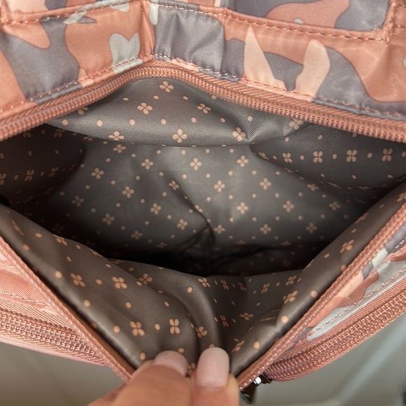 Lug Zipliner 2 Medium Tote - Picture 4 of 10